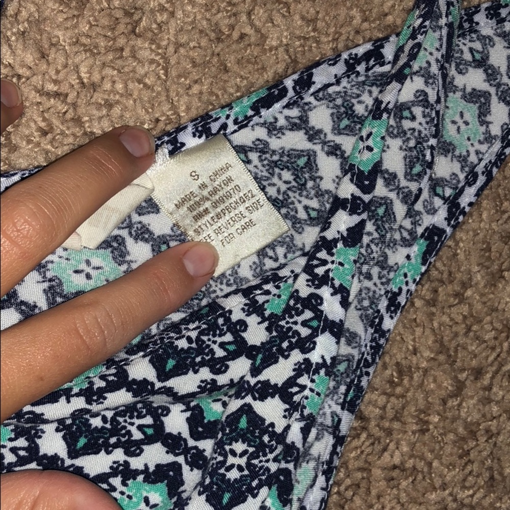 Romper - Picture 3 of 4